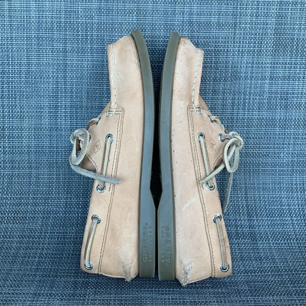 Sperry Authentic Original Slip On Boat Shoes Natural Leather Juniors size 1